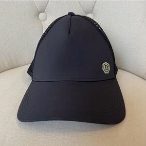Lululemon Black Trucker Hat